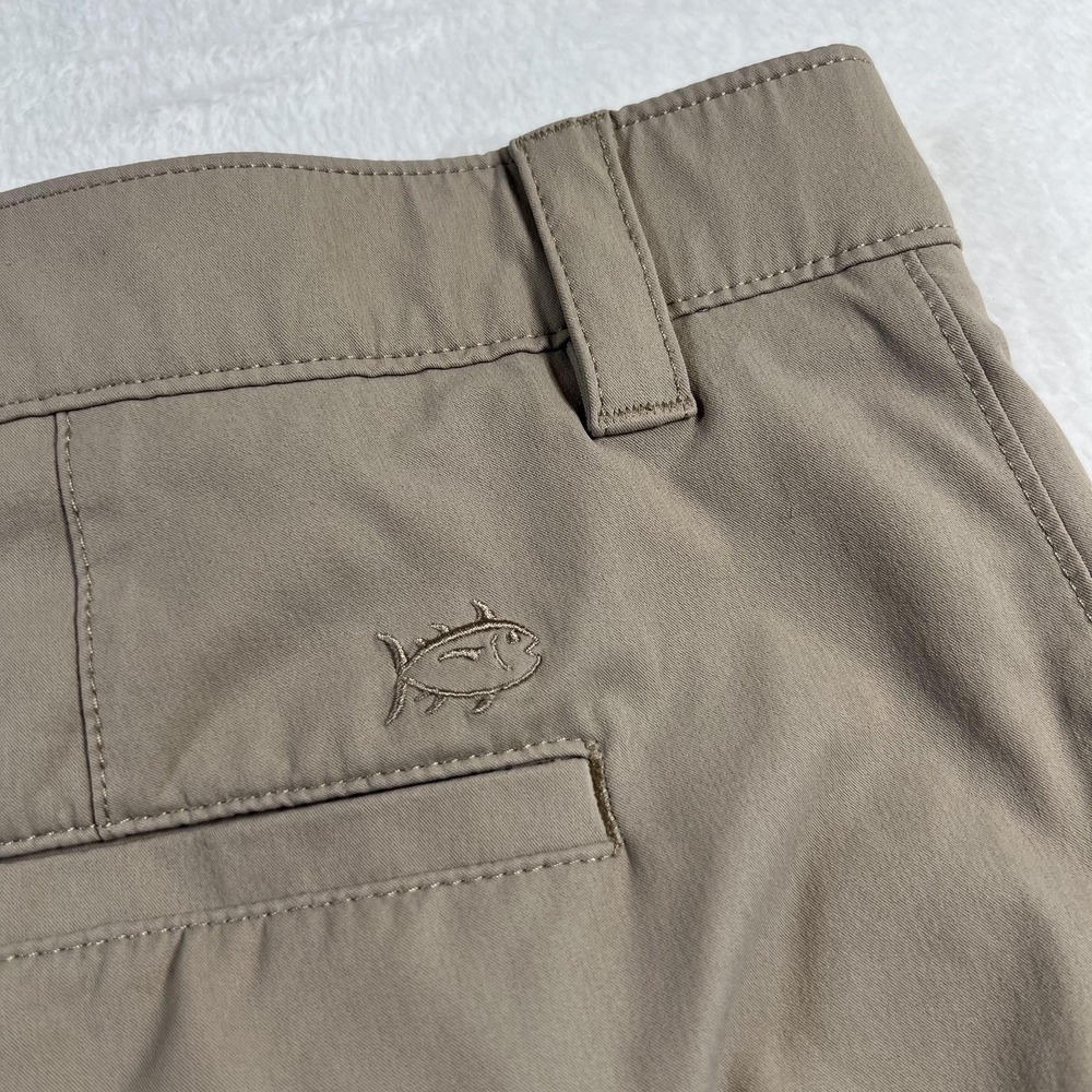 Southern Tide Brrr Shorts Mens 42 Beige 9 In Inseam Chino Stretch Lightweight - Picture 6 of 7